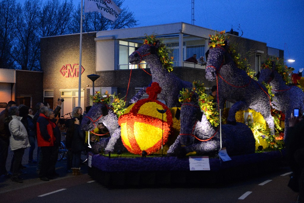 ../Images/Bloemencorso 2015 110.jpg